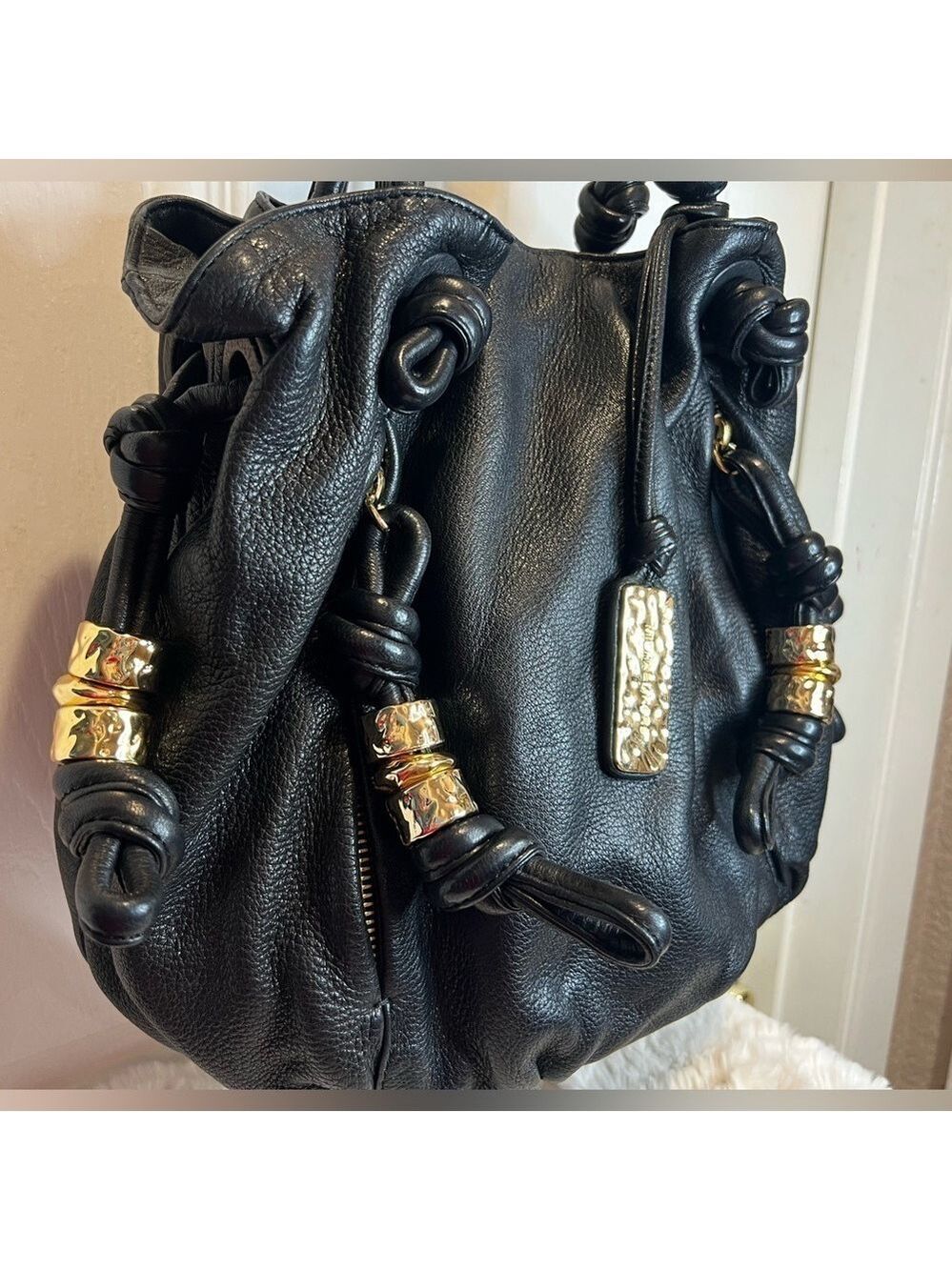 MICHAEL KORS ROSLYN LEATHER SHOULDER BAG IN BLACK THE ROSLYN - Picture 3 of 15